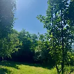 Gæstehus Nika & Camp