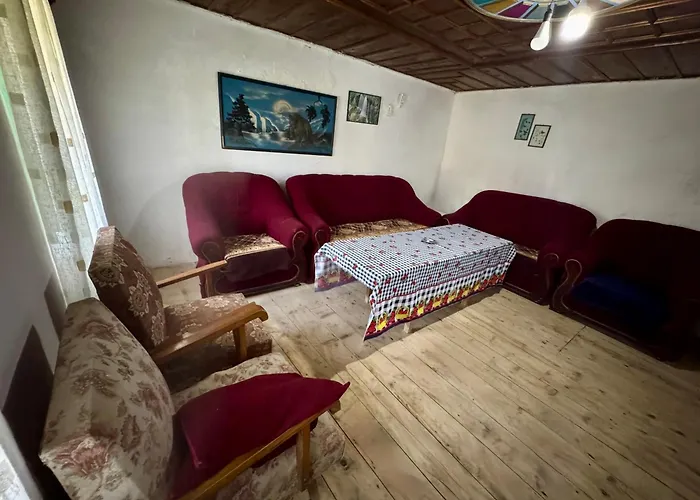 Nika & Camp Lekaj (Vlore)